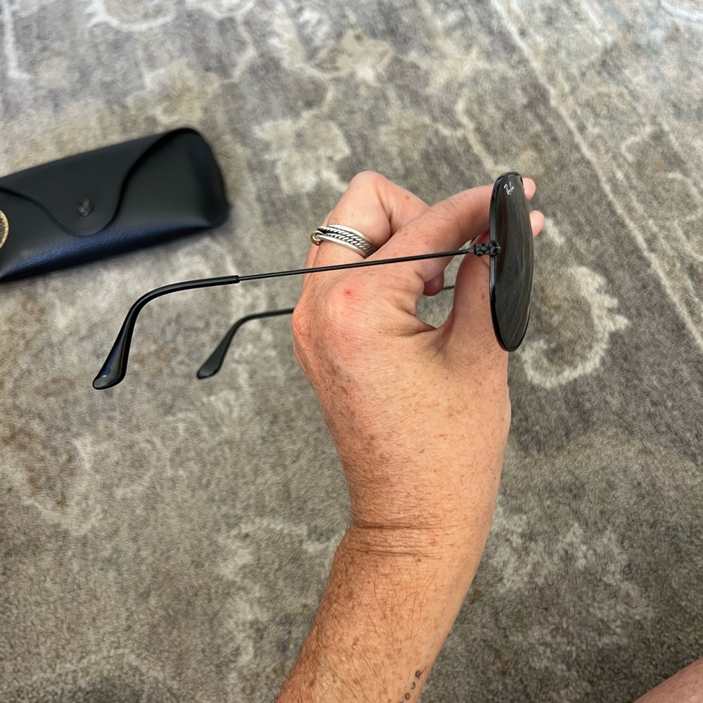 Ray-Ban sunglasses - Picture 3 of 4